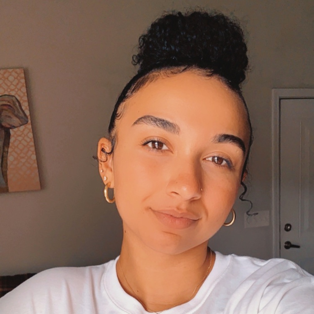 Meet your Posher, April